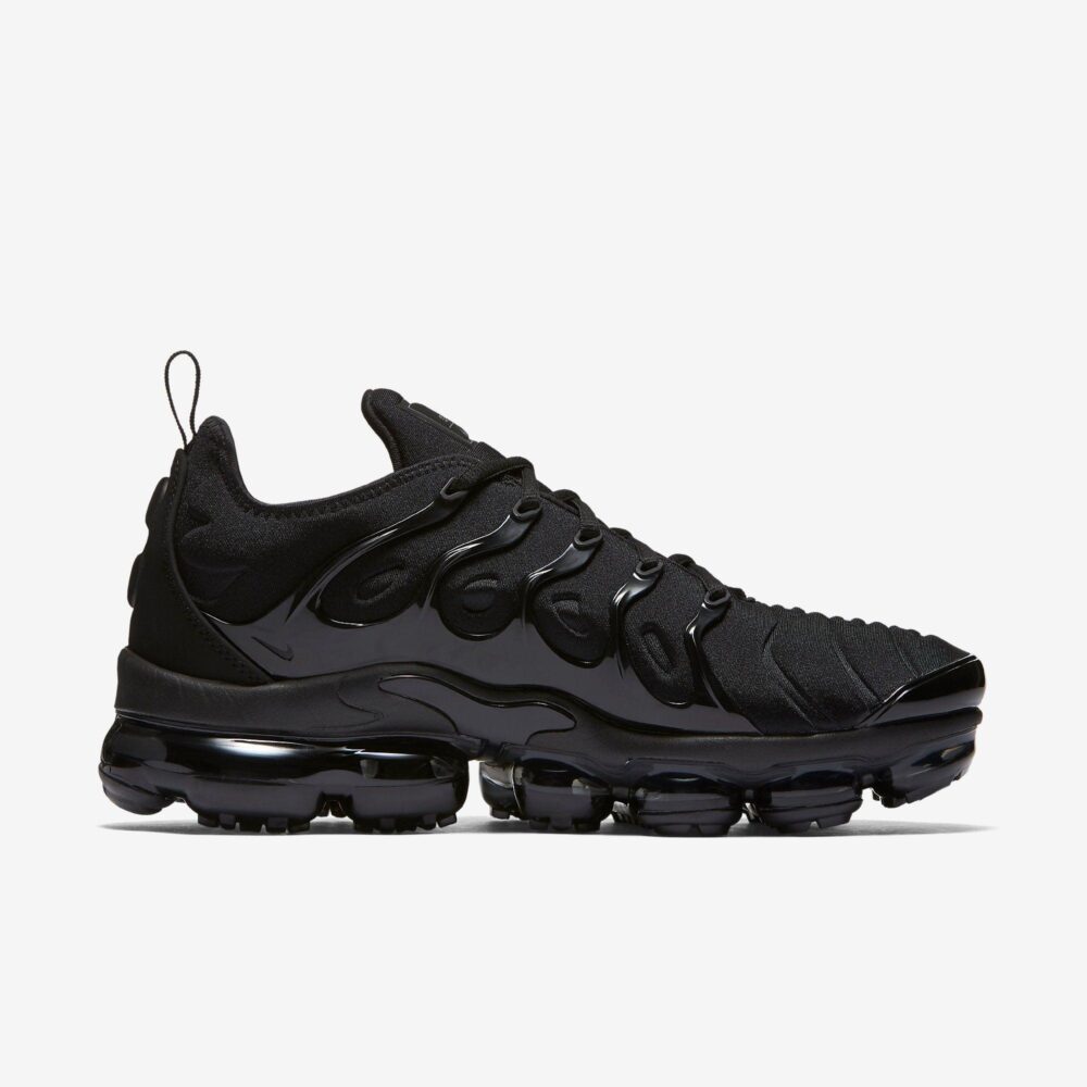 Air VaporMax Plus - 'Triple Black'