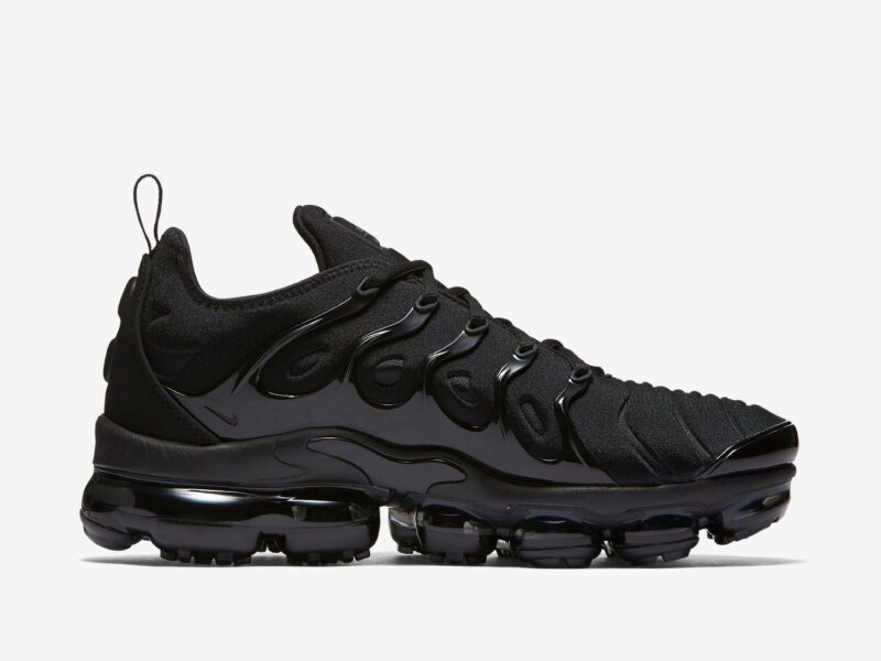 Air VaporMax Plus - 'Triple Black'