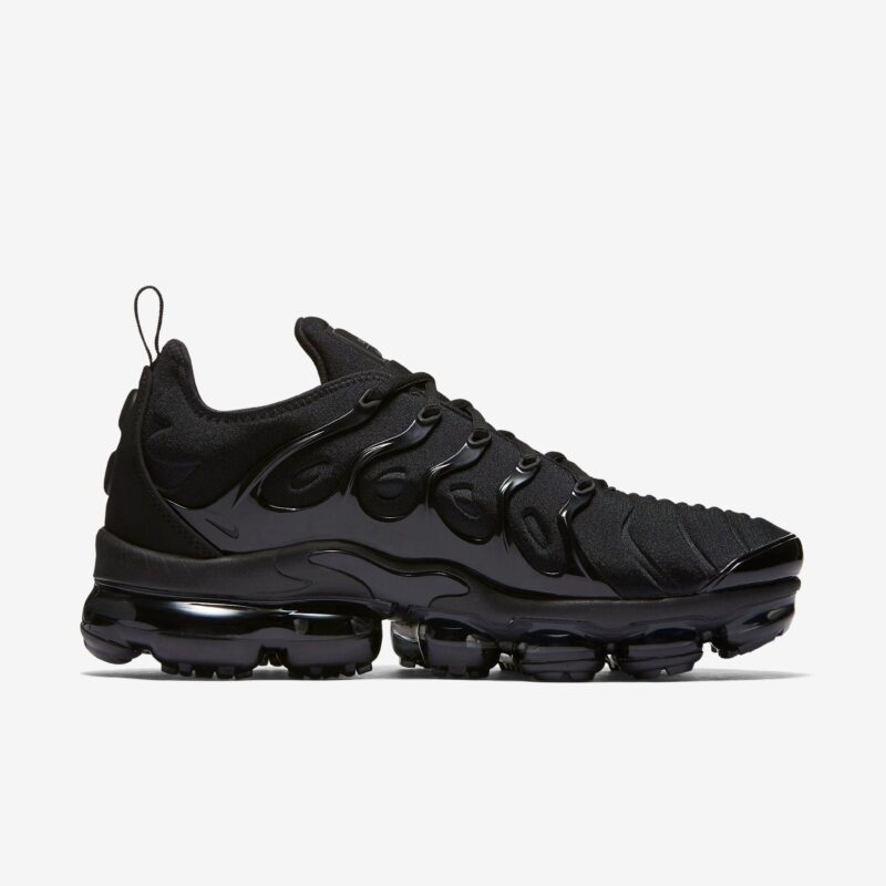 Air VaporMax Plus - 'Triple Black'