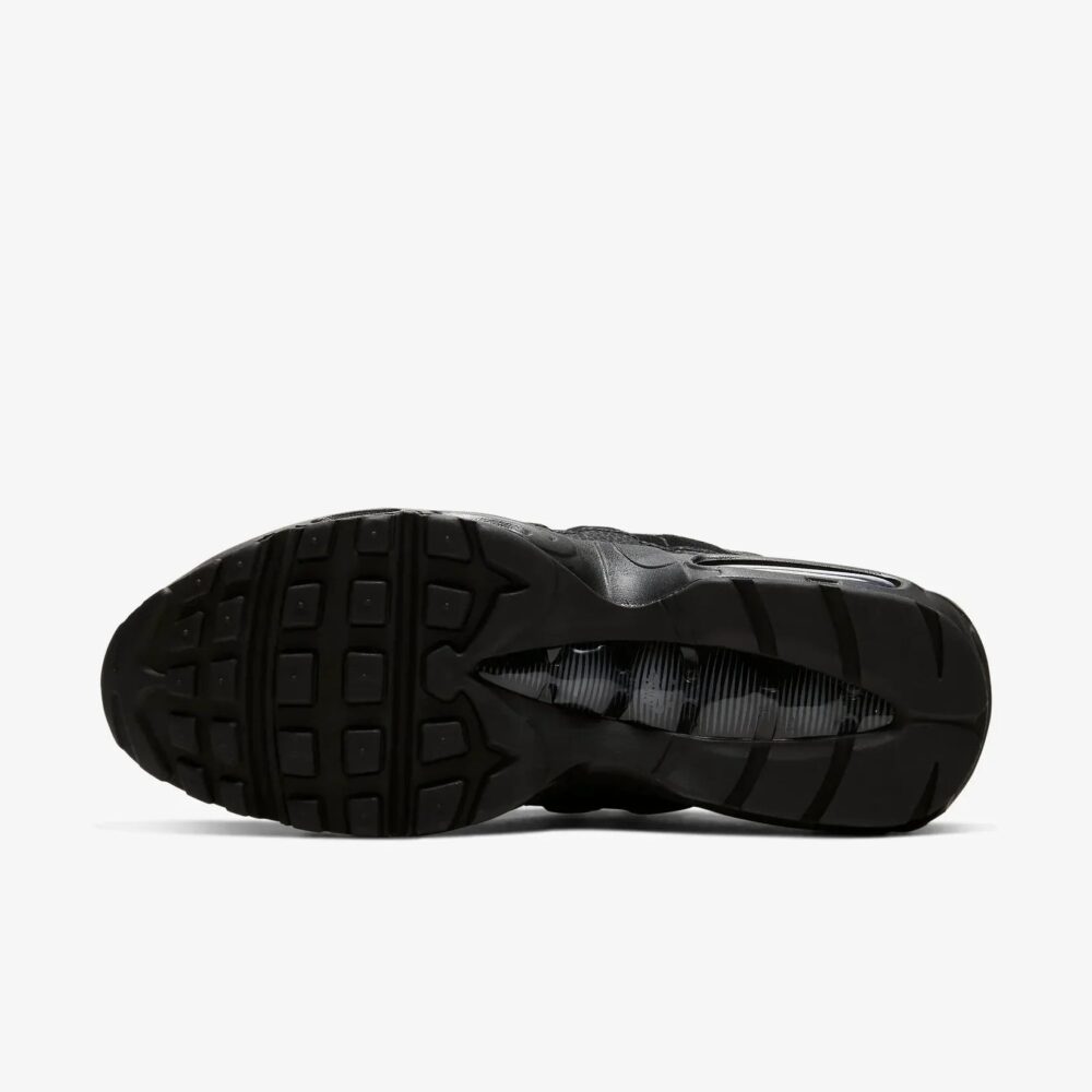 52c89cd83a6ab1c3b110a7847051a416_1584541350.jpg Nike Air Max 95 Essential Triple Black