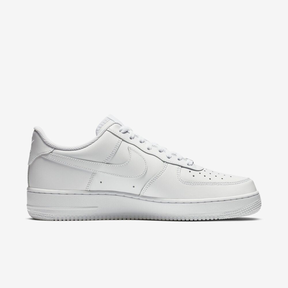 5bfd19c159a7561d782572a968f0a73b_1605975312.jpg Nike Air Force 1 Low “Triple White”