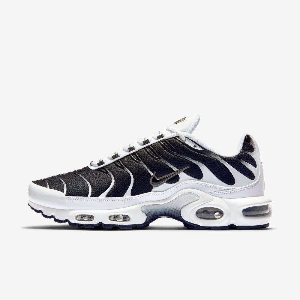 e2ccf637158bbf293c44dee9c9b894c3_1586470875.jpg Nike Air Max Plus - Toggle White Reflective